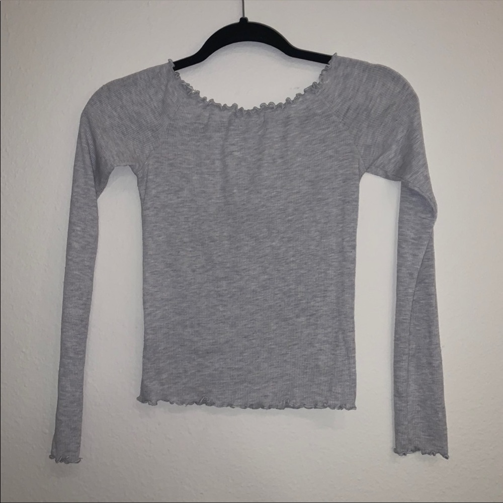 Brandy Melville Women’s Long Sleeve Shirt - Picture 3 of 7